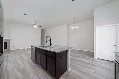 11710 Rosehall Reach Ln, Tomball, TX 77377 - Photo 18
