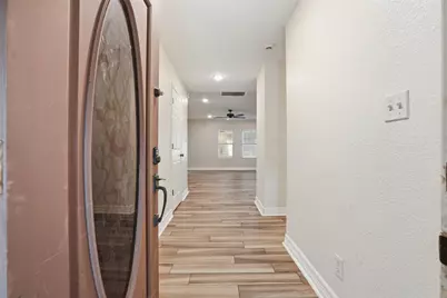 8131 Warren Road, Houston, TX 77040 - Photo 4