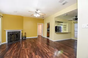 7802 Greenedge Dr, Houston, TX 77040 - Photo 2