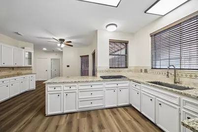 13822 Jupiter Hills Drive, Houston, TX 77069 - Photo 12
