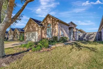 1619 Berlino Drive, Pearland, TX 77581 - Photo 1