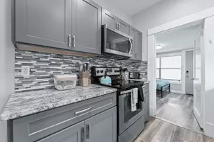 412 Drew St, Houston, TX 77006 - Photo 8