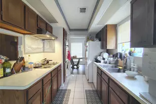 2227 Quail Valley E Dr, Missouri City, TX 77459 - Photo 10