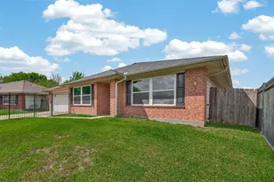 1010 Twisted Elm Ct, Houston, TX 77038 - Photo 2