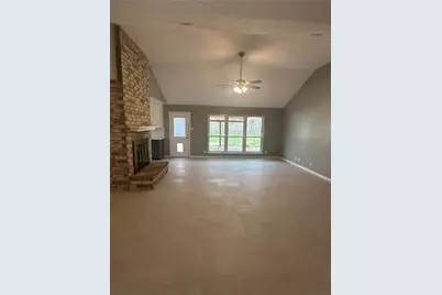 501 Cindyrella Drive, Highlands, TX 77562 - Photo 8