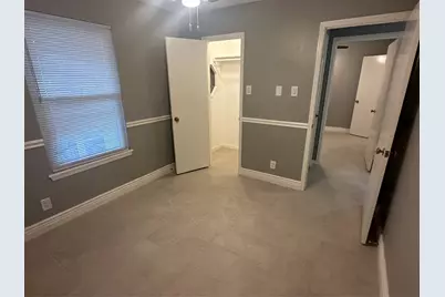 501 Cindyrella Drive, Highlands, TX 77562 - Photo 14