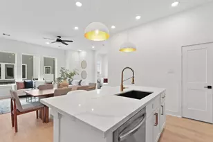 253 De Boll St, Houston, TX 77022 - Photo 18