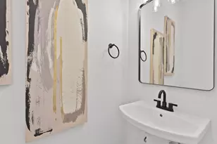 253 De Boll St, Houston, TX 77022 - Photo 8