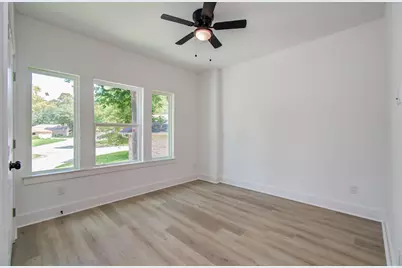 1802 Rollingwood Drive, Huntsville, TX 77340 - Photo 30