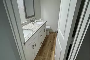 4406 Helen St, Hitchcock, TX 77563 - Photo 12