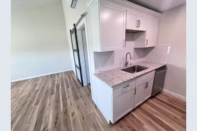 4406 Helen Street #1, Hitchcock, TX 77563 - Photo 10