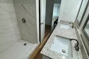 4406 Helen St, Hitchcock, TX 77563 - Photo 10
