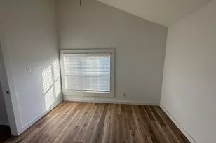 4406 Helen St, Hitchcock, TX 77563 - Photo 16