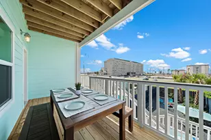 2307 Bernardo De Galvez Ave, Galveston, TX 77550 - Photo 32