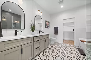 2307 Bernardo De Galvez Ave, Galveston, TX 77550 - Photo 28
