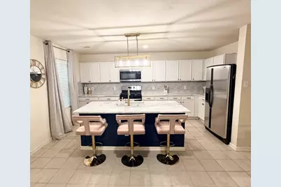 4215 Oakview Creek Lane, Houston, TX 77048 - Photo 2