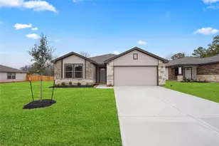 11736 Whirlaway Dr, Willis, TX 77318 - Photo 2