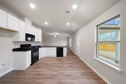 11736 Whirlaway Drive, Willis, TX 77318 - Photo 10