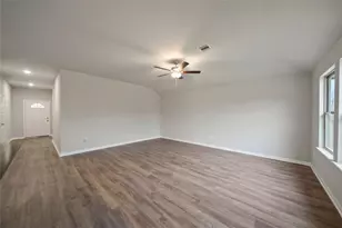 11736 Whirlaway Dr, Willis, TX 77318 - Photo 18
