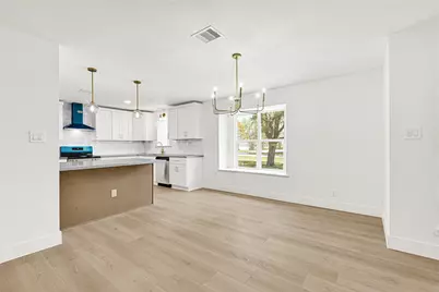 2100 Crestwood Drive, Richmond, TX 77469 - Photo 6