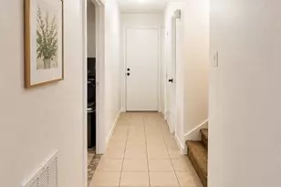 7805 Leonora St, Houston, TX 77061 - Photo 2