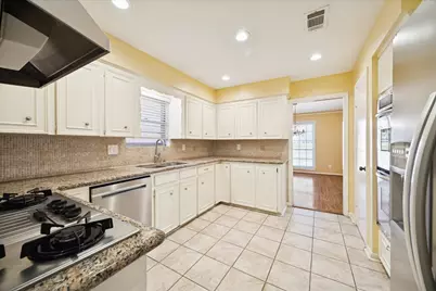 6207 S Braeswood Boulevard, Houston, TX 77096 - Photo 18