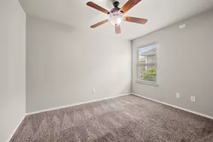 1945 Briar Grove Dr, Conroe, TX 77301 - Photo 16