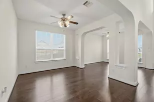 2202 Lago Canyon Ct, Pearland, TX 77089 - Photo 4