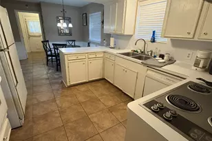 534 Bayview Dr, El Lago, TX 77586 - Photo 6