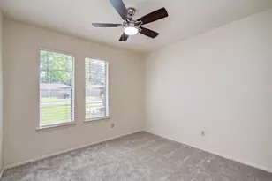 7902 White Swan Dr, Humble, TX 77396 - Photo 14