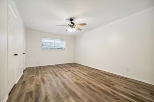 11540 Chimney Rock Rd, Houston, TX 77035 - Photo 8