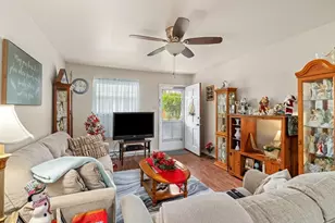 403 E Main St, Brenham, TX 77833 - Photo 8