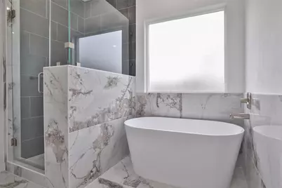 9349 Lavender St, Houston, TX 77016 - Photo 18