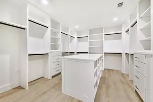 18610 Martinique Dr, Houston, TX 77058 - Photo 22