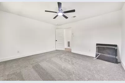 18610 Martinique Drive, Houston, TX 77058 - Photo 26