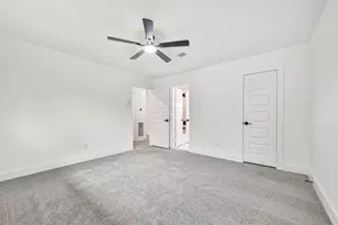 18610 Martinique Dr, Houston, TX 77058 - Photo 34