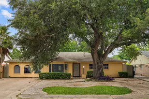 5554 Beechnut St, Houston, TX 77096 - Photo 1