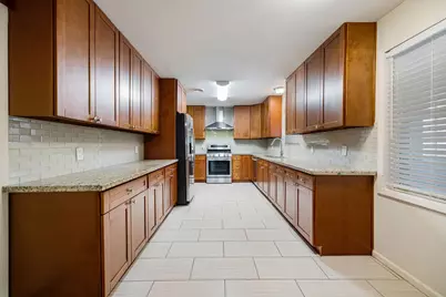 5554 Beechnut Street, Houston, TX 77096 - Photo 4