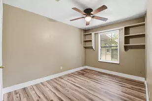 1109 E Walker St, League City, TX 77573 - Photo 30