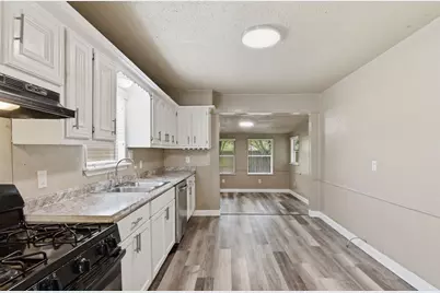 1109 E Walker Street, League City, TX 77573 - Photo 16