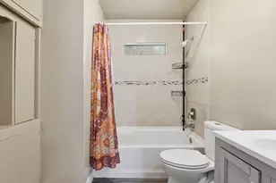 1109 E Walker St, League City, TX 77573 - Photo 34