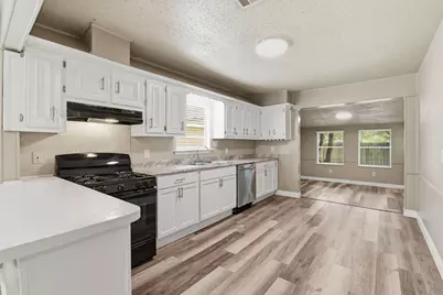 1109 E Walker Street, League City, TX 77573 - Photo 14