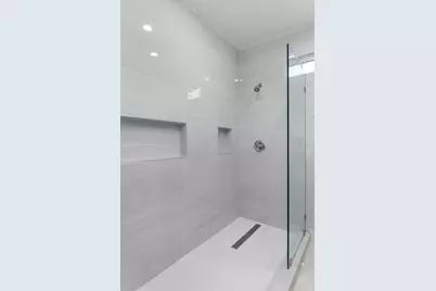 2314 Barbee Street, Houston, TX 77004 - Photo 12