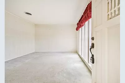 128 Forest Oaks Lane, Lake Jackson, TX 77566 - Photo 4