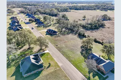 135 Lawrence Marshall Drive, Hempstead, TX 77445 - Photo 8