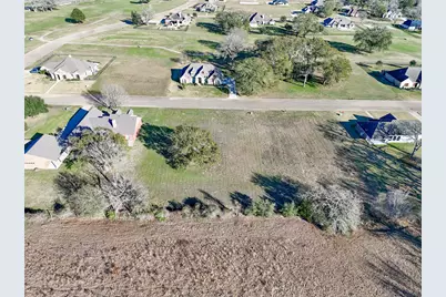 135 Lawrence Marshall Drive, Hempstead, TX 77445 - Photo 6
