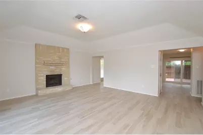 703 Flower Field Court, Pearland, TX 77584 - Photo 2
