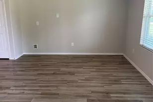 120 E Ash St, Angleton, TX 77515 - Photo 28