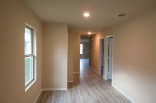 120 E Ash St, Angleton, TX 77515 - Photo 6