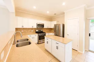 13119 Stratford Skies Ln Ln, Houston, TX 77072 - Photo 6